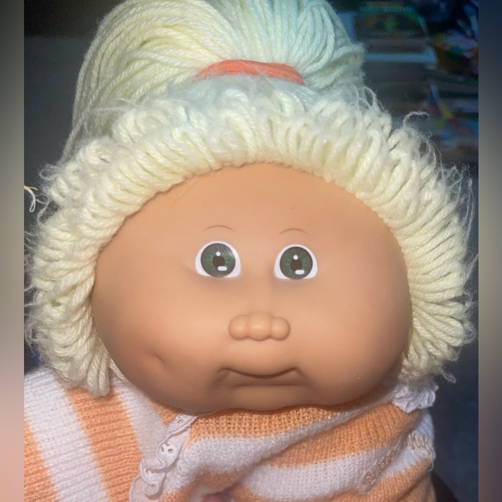 Vintage Cabbage Patch Kids doll 1986 blonde hair green eyes outfit shoes - Picture 2 of 11